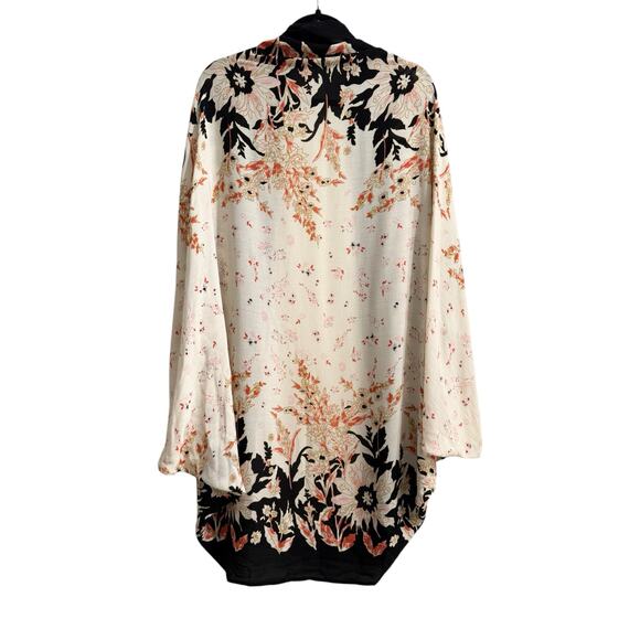 Floral Boho Peasant Rounded Kimono OSFM - Picture 6 of 7